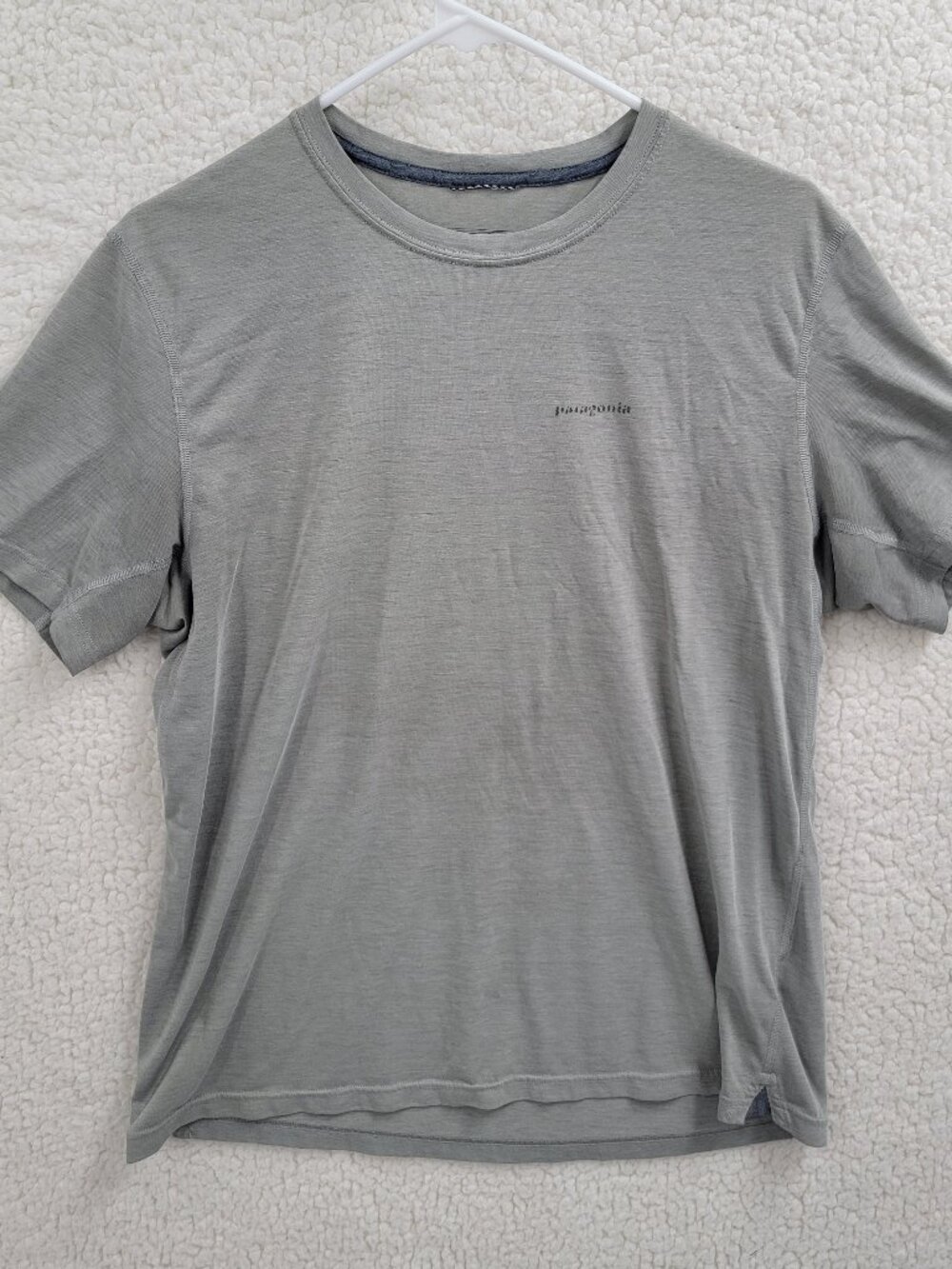 Patagonia Nine Trails Shirt Men L Gray Short Sleeve Performance Athletic Crew